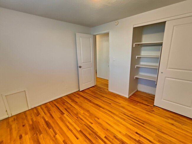 Building Photo - 784-794 S 450 W