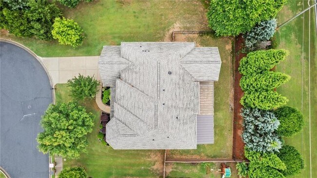 Building Photo - 2040 Bloomfield Ct