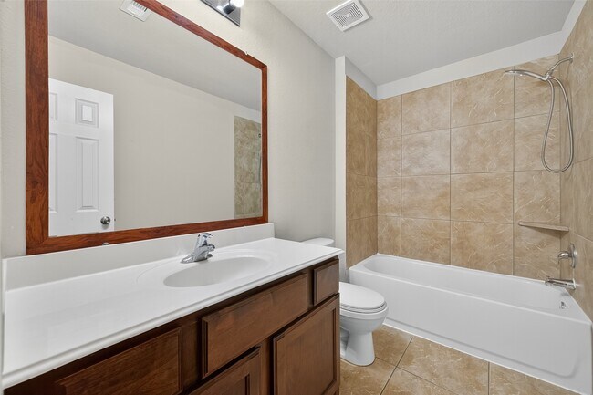 Building Photo - 2000 Water Trace Ct