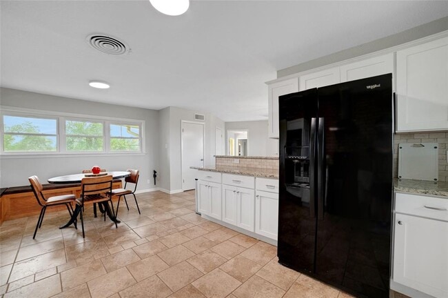 Building Photo - 520 Double Eagle Rnch Dr