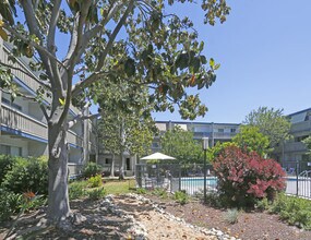 Del Medio Manor Mountain View Ca Apartment Finder