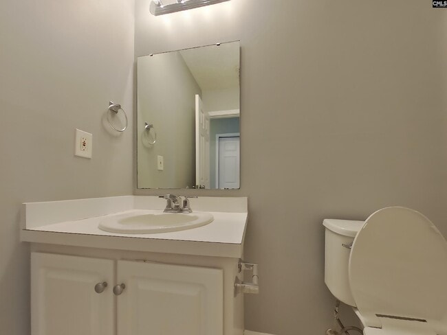 Building Photo - 156 Springway Dr