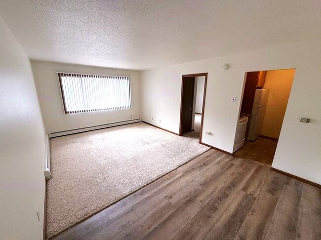 Building Photo - 630 S Governor St