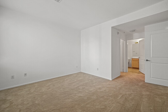 Building Photo - 6400 Crescent Park E