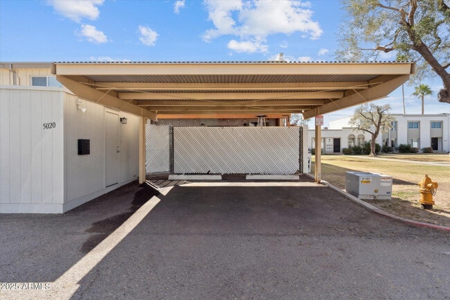 Building Photo - 5020 N Granite Reef Rd