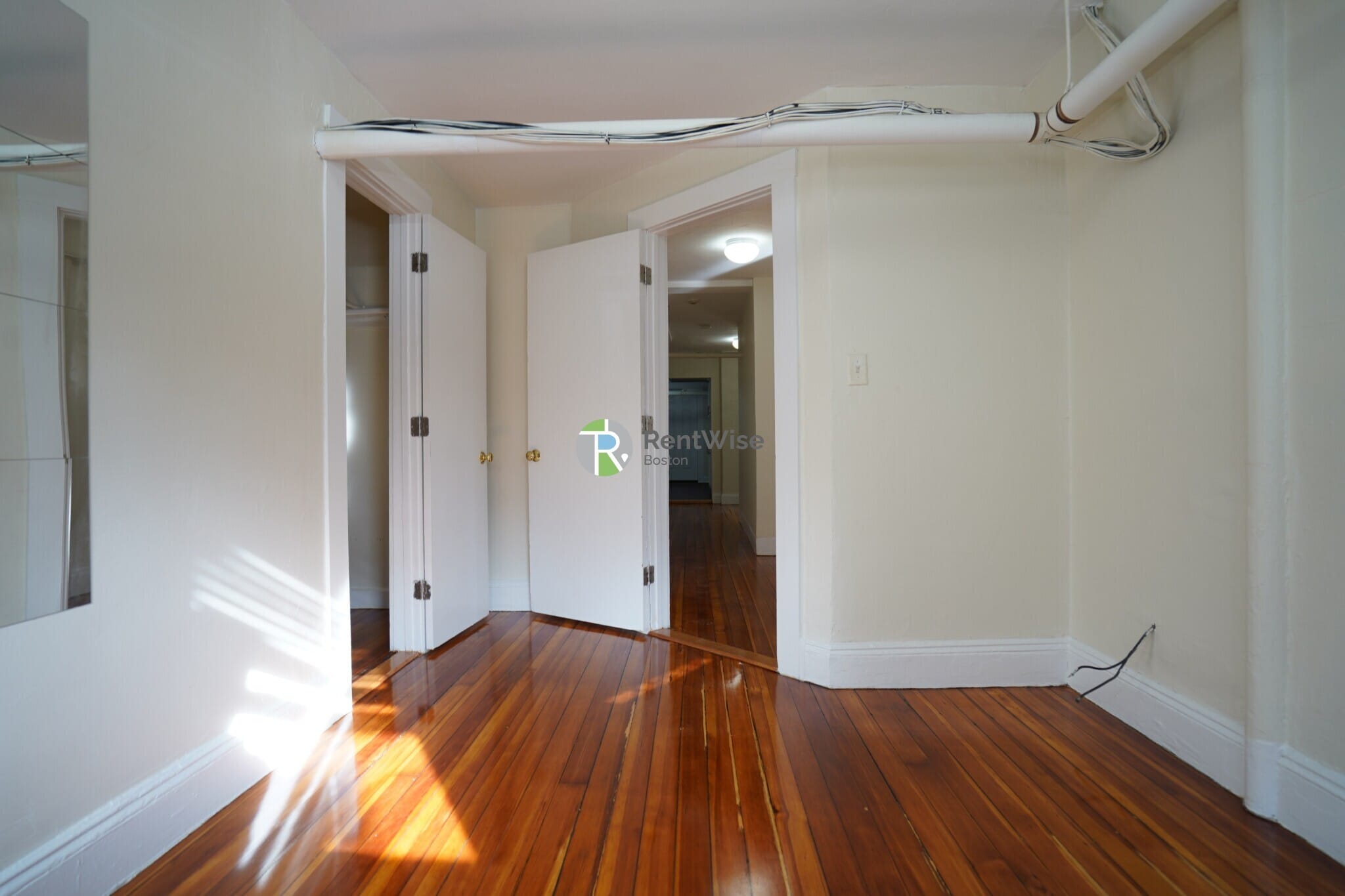 Building Photo - 7 Mt Hood Rd