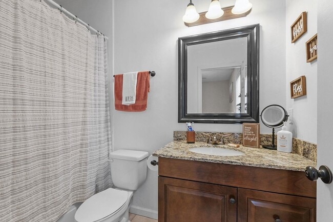 Building Photo - 1775 Belle Vue Way