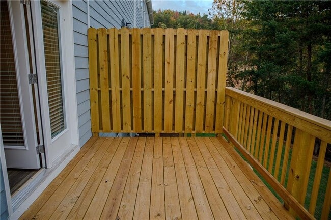 Building Photo - 25 Stoneybrook Dr