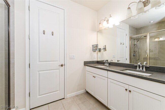Building Photo - 4721 Arboretum Cir