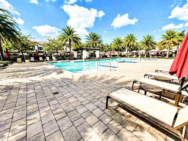 Building Photo - 15065 SW 115th St