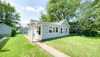 Building Photo - 1319 W Madison St