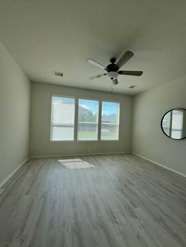 Building Photo - 25311 Mallard Bay Ln
