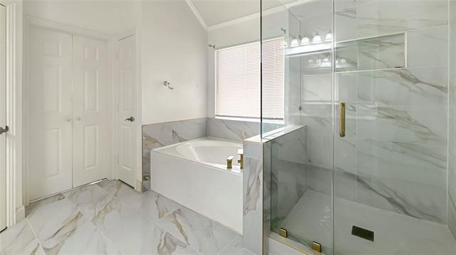 Building Photo - 7848 Ravens Cliff Dr