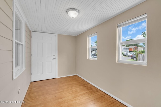Building Photo - 1218 Lister St
