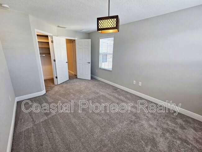 Building Photo - 30219 Southwell Ln