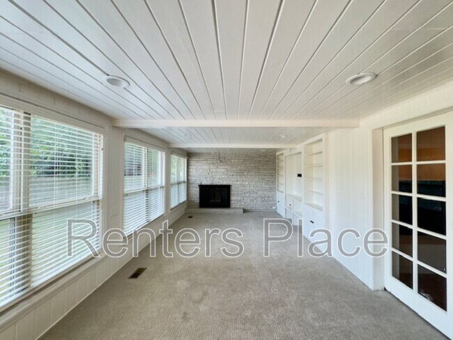 Building Photo - 4131 S Madison Pl