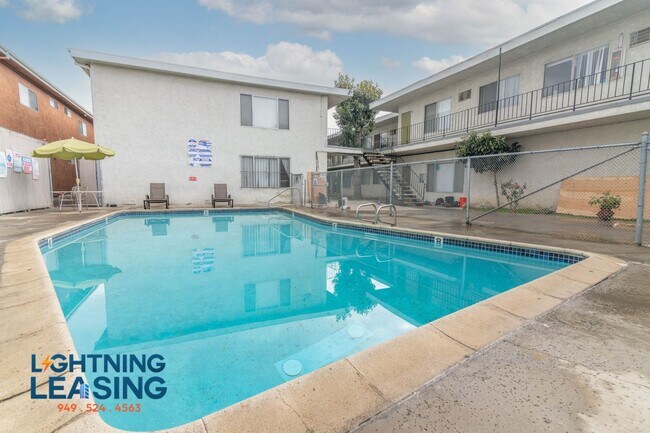 Building Photo - 8123 Langdon Ave