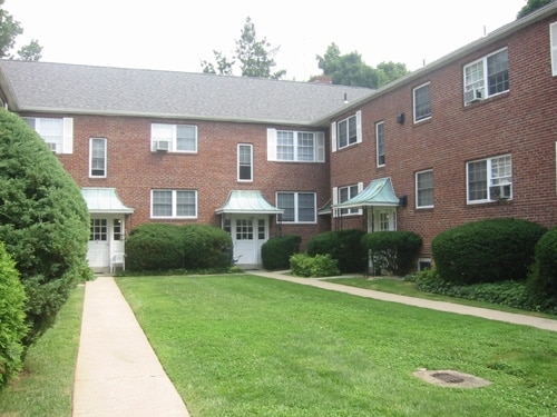 Primary Photo - Suburban Square Apartments