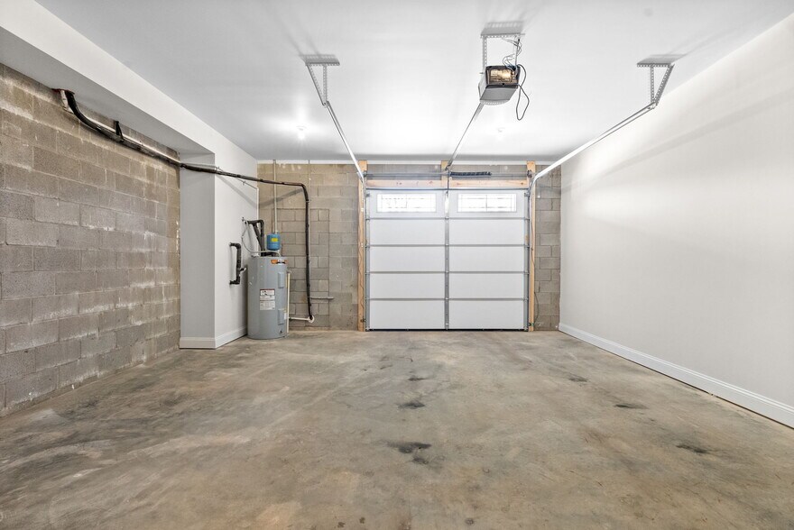 Building Photo - 500 Peachers Mill Rd