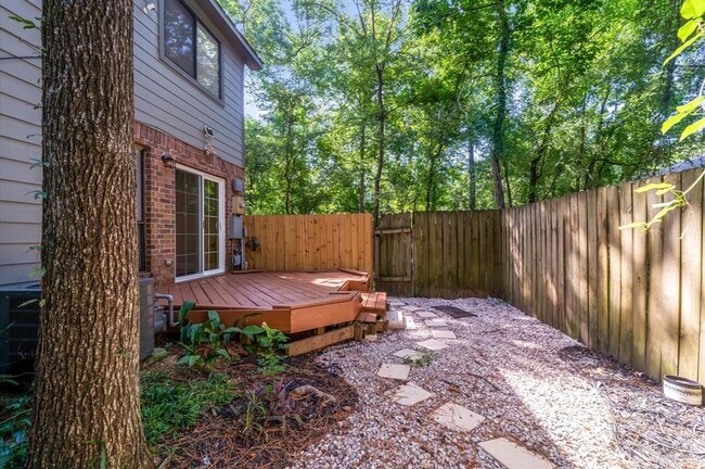 Building Photo - 30 Willowwood Cir