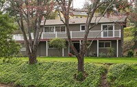 Building Photo - 190 Stacia St