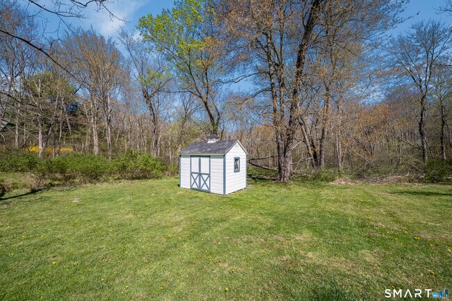 Building Photo - 50 Ledge Hill Rd