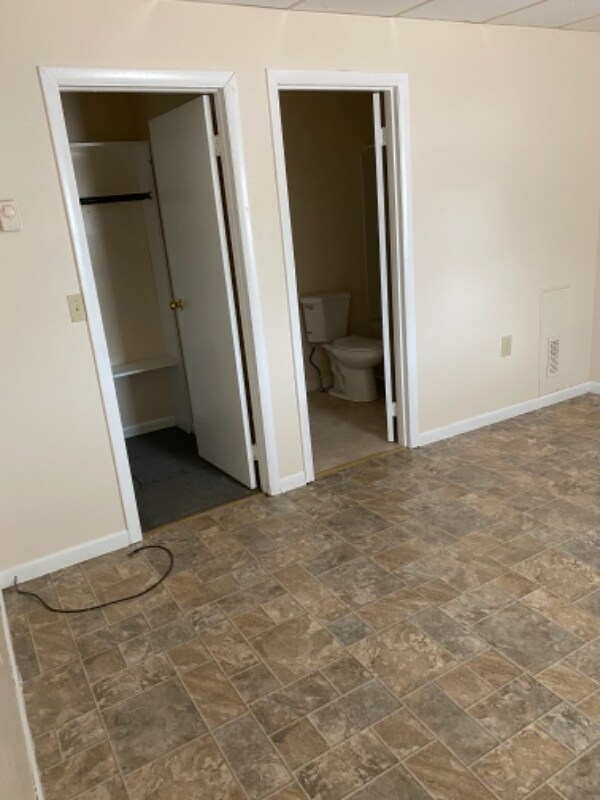 Building Photo - 14 E 3rd St