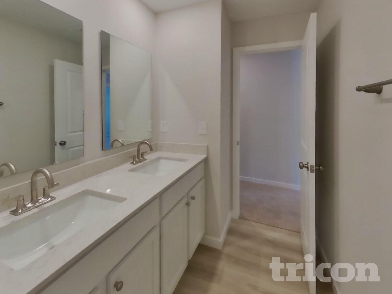 Building Photo - 14897 Praline Ct