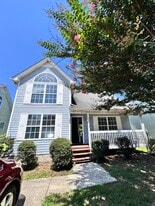 Building Photo - 3045 Holly Brook Cir NE