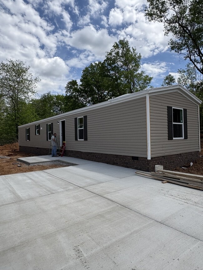 Building Photo - 507 Mercedes St