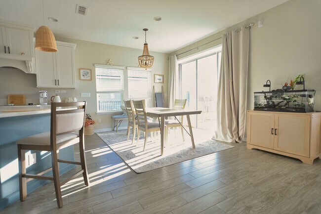 Building Photo - Beautiful Pond-Front Home Near Amelia Concourse