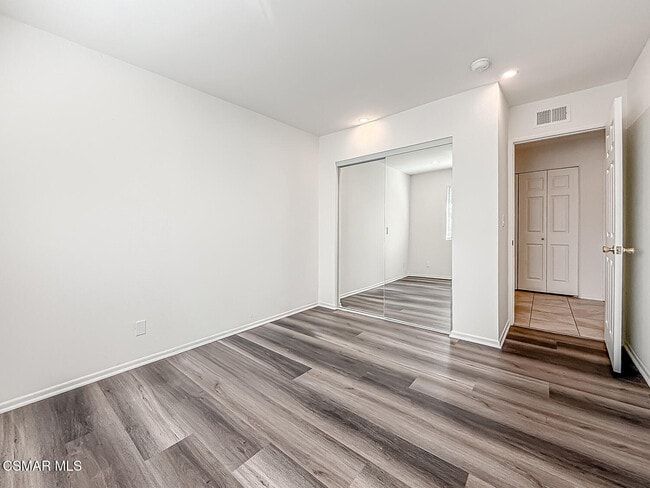 Building Photo - 655 Arroyo Oaks Dr