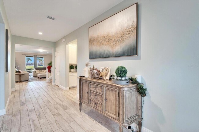 Building Photo - 13316 Palmera Vista Dr