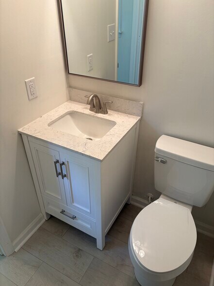 Building Photo - 118 Stone Dr