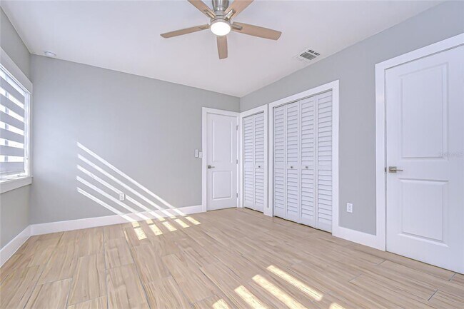 Building Photo - 5737 Shore Blvd S