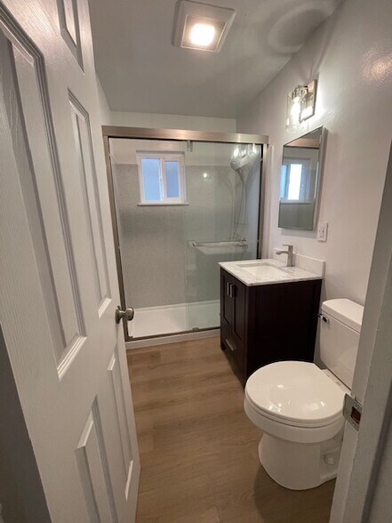 Bathroom - 2461 Humboldt Ave