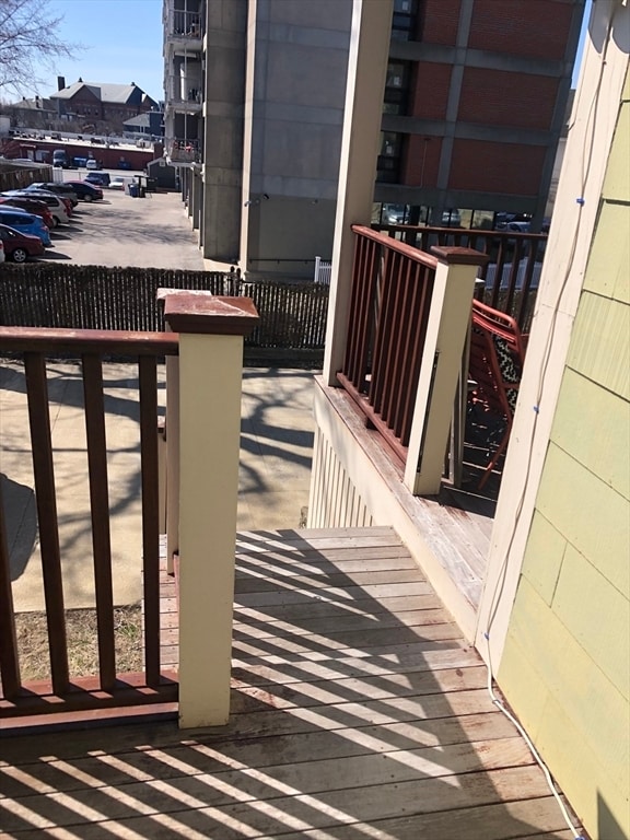 Building Photo - 27 Warren Ave