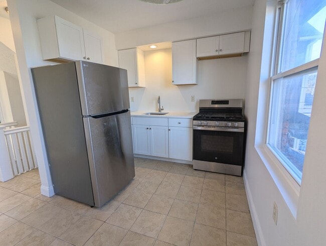 Building Photo - bot3705