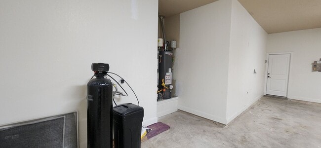 Building Photo - 5414 Passion Flower