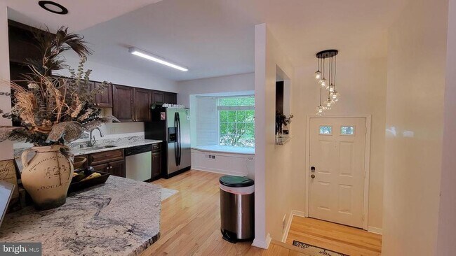 Building Photo - 6178 Forest Creek Ct