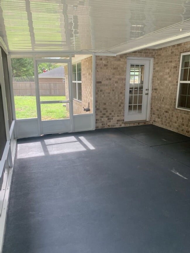 Building Photo - Stunning 3-Bedroom Home in Parish Crossing - Available for Rent