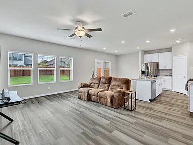 Building Photo - 960 Summer Dr