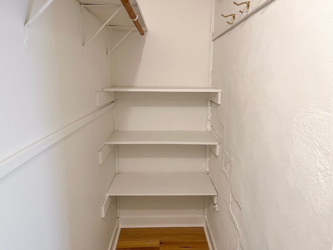 Building Photo - 801 Calhoun St