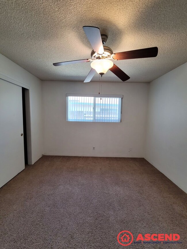 Building Photo - Comfortable 3BD/2BA Home in Bakersfield's 93309!
