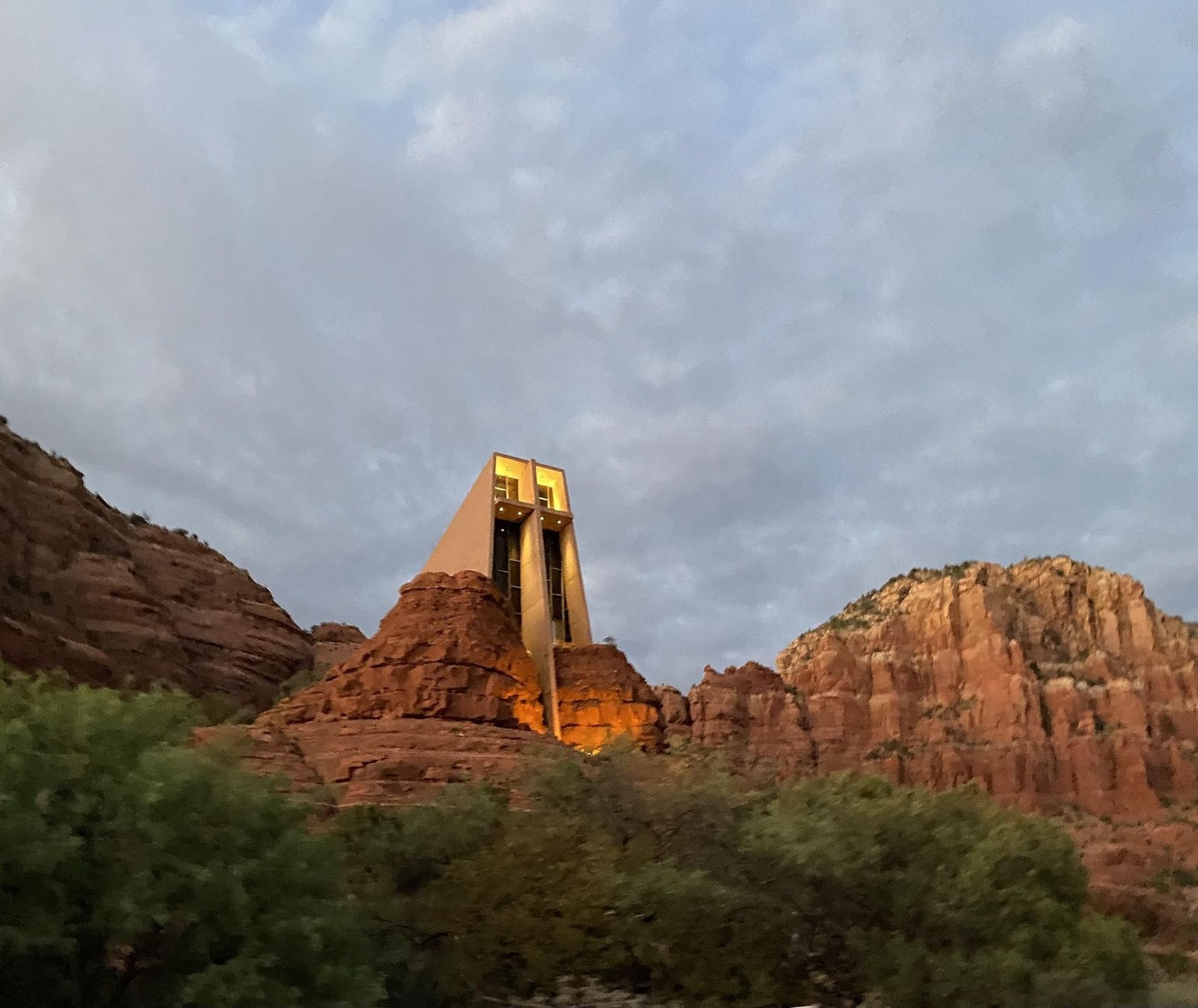 Building Photo - 105 Rojo Dr