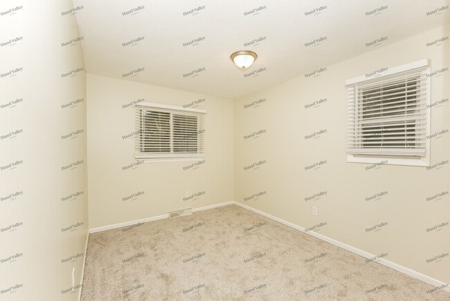 Building Photo - 982 Howell St