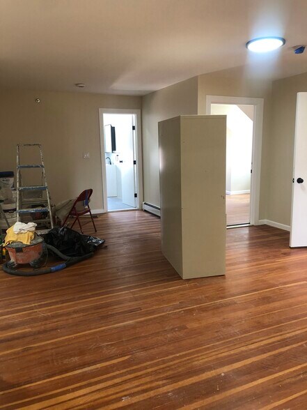 Building Photo - 385 Palisade Ave