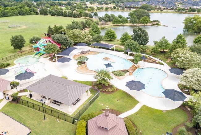 Building Photo - 29010 Pinnacle Ridge Dr