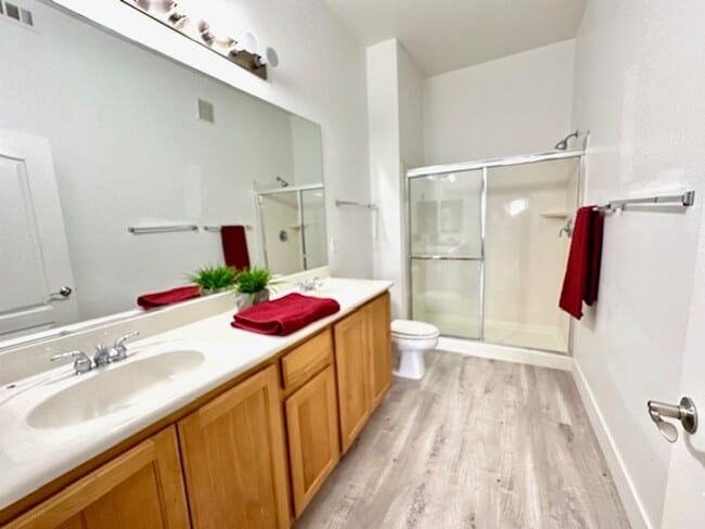 Building Photo - BEAUTIFUL GATED SOUTHWEST CONDO. 3 BEDS AND 2 BATHS. GROUND FLOOR.