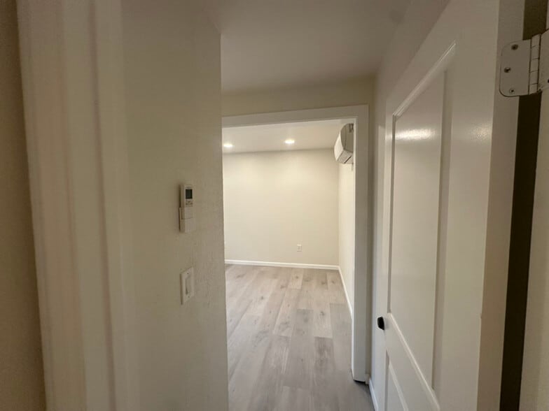 Building Photo - 873 29th St